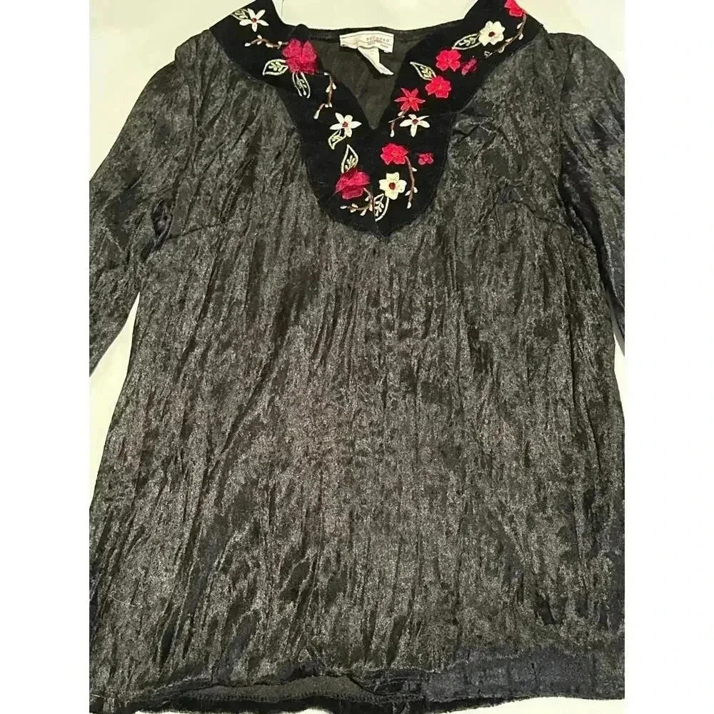 Chicos Vintage Picasso Style Black Velvet Embroidered Top Sz S